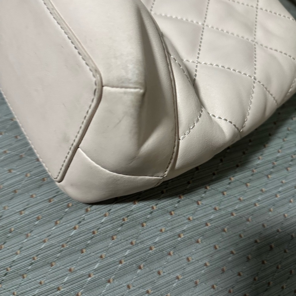 Kate Spade White Quilted Chain Shoulder Bag - Picture 9 of 14